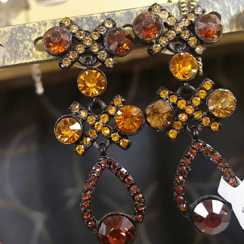 3/$20 Amber Topaz  rhinestone post earrings